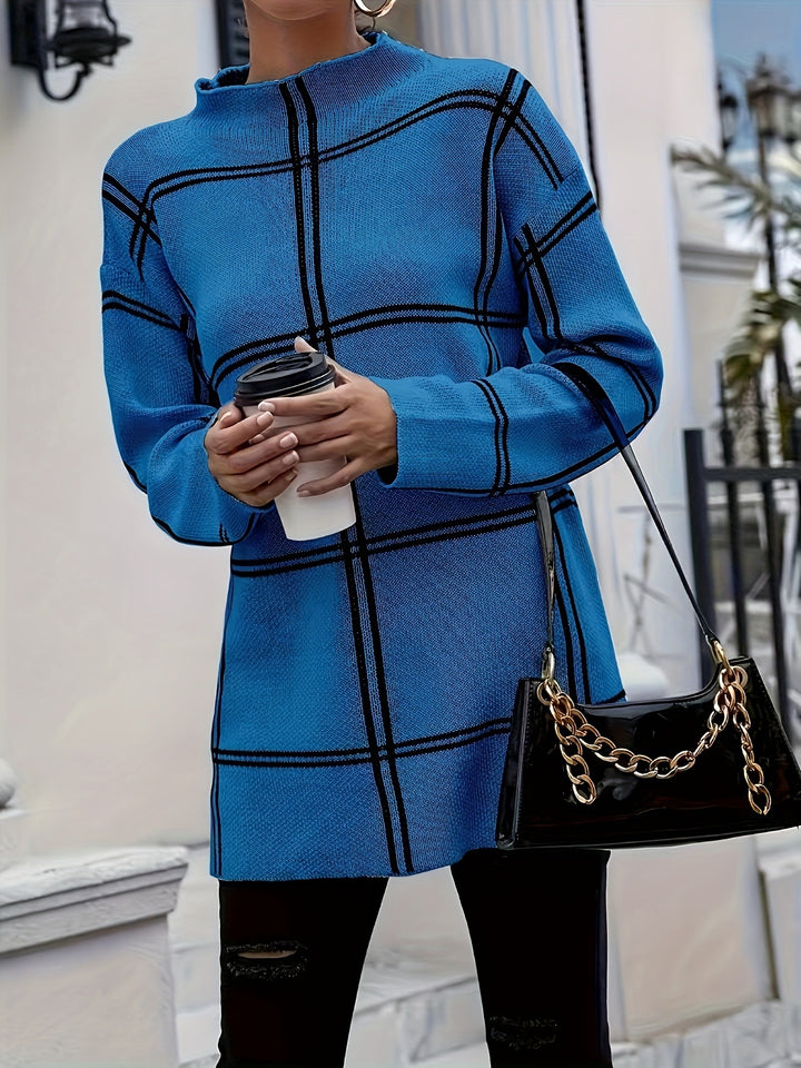 Trendy oversized blue and black grid print sweater tunic for women – perfect streyet style knitwear for cool weather.