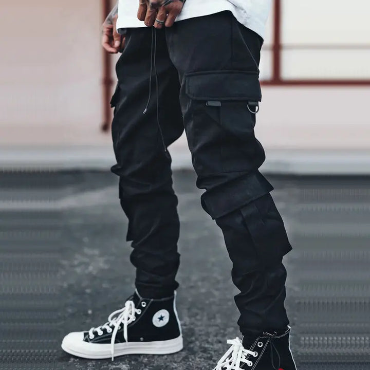 Slim fit black tactical cargo pants for men – functional streetwear look