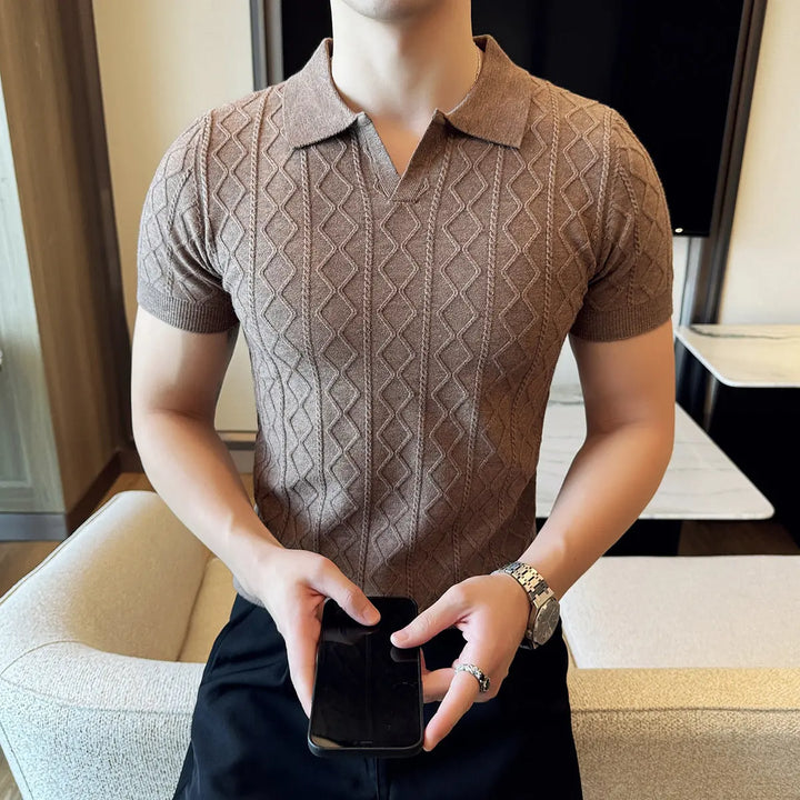Men’s brown short sleeve cable knit polo shirt with soft collar – classic summer knitwear