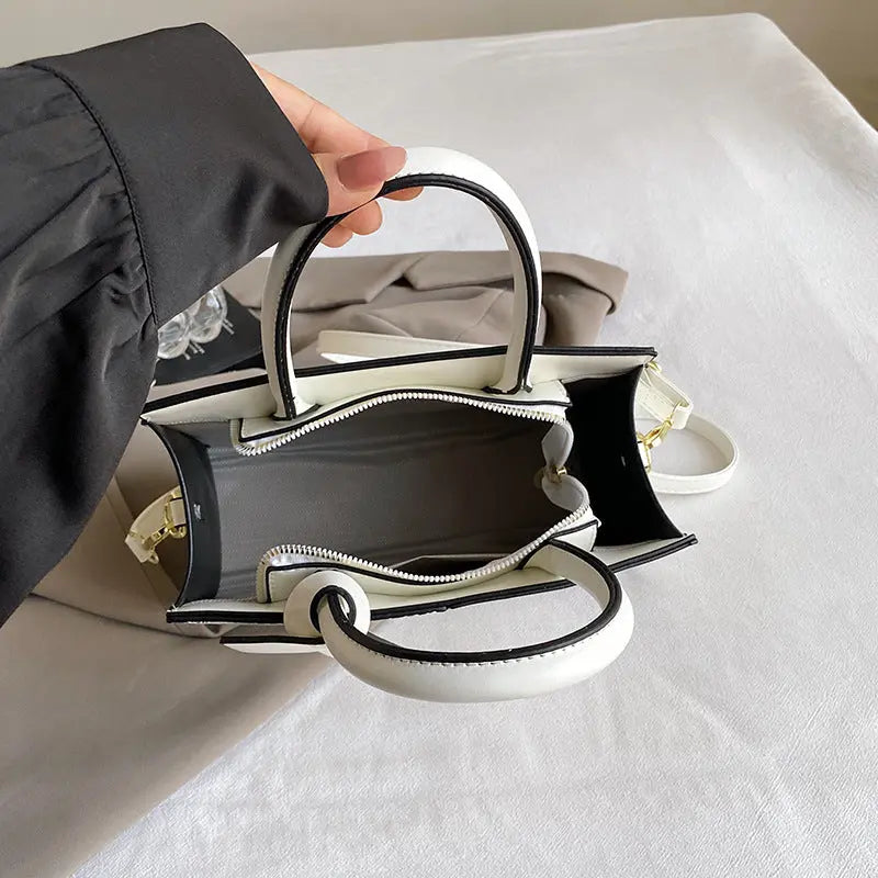 ModaLuxe Handbag EvolvMode